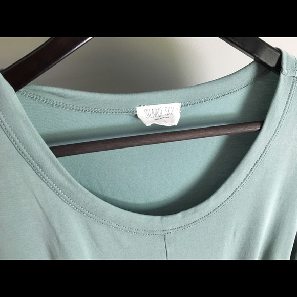 Small knot tee - Picture 2 of 3